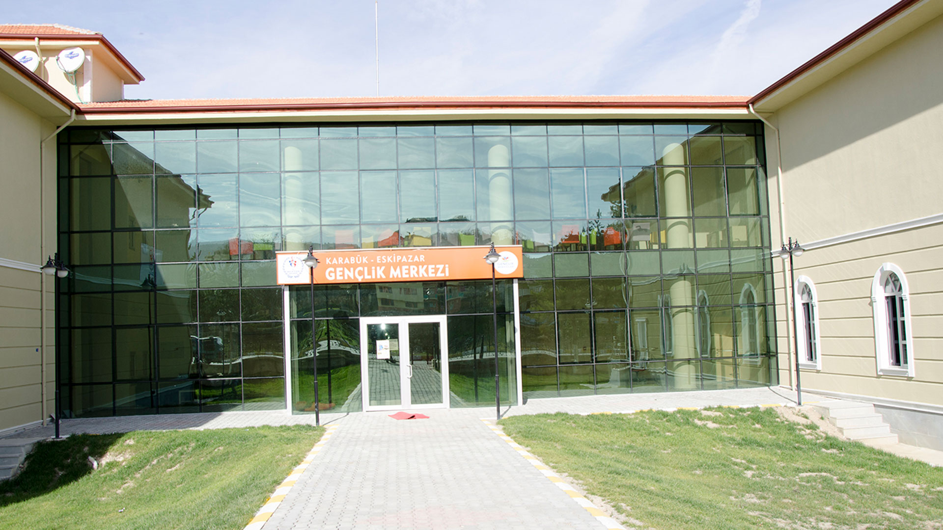 ESKİPAZAR GENÇLİK MERKEZİ / KARABÜK
