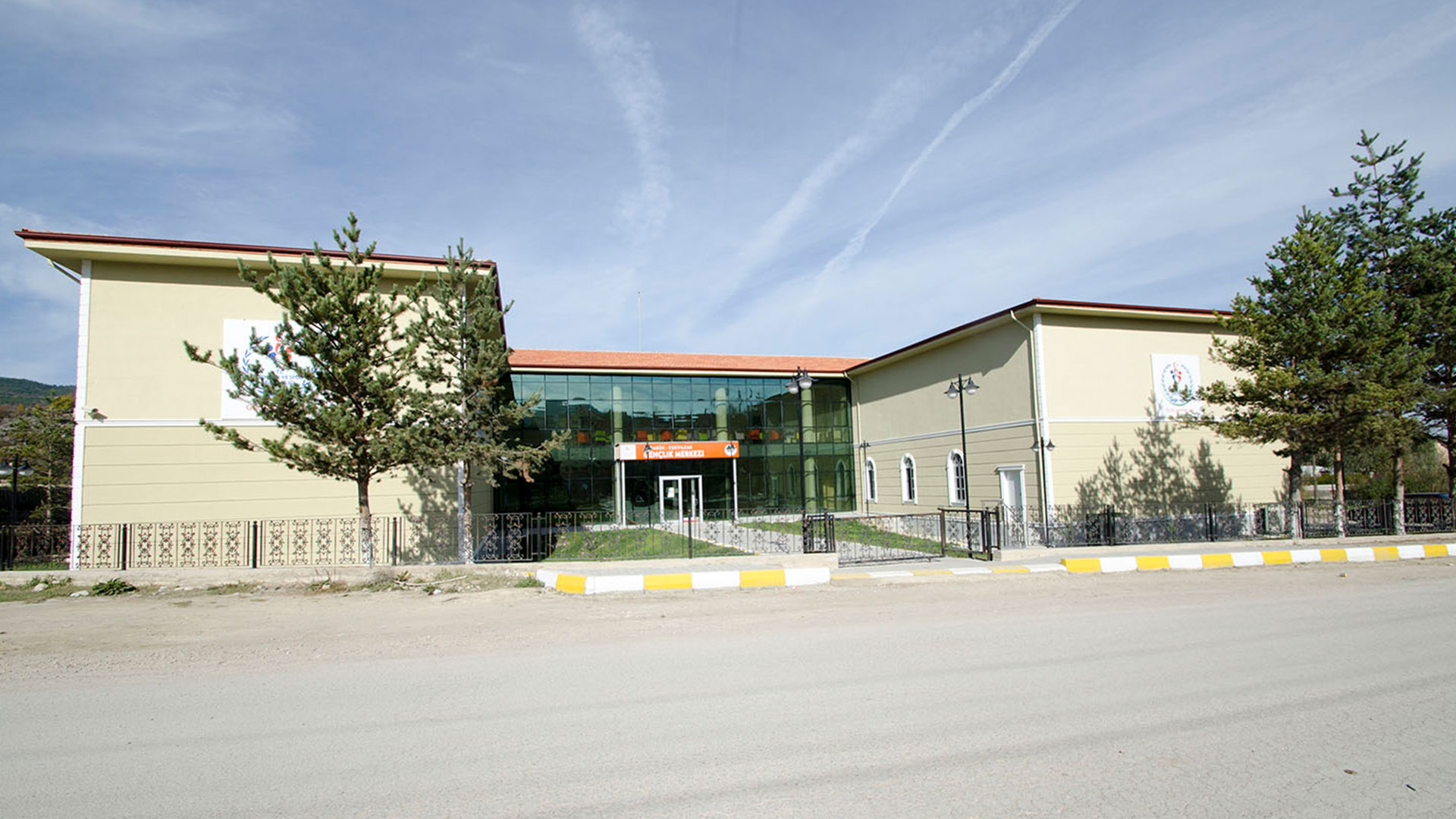 ESKİPAZAR GENÇLİK MERKEZİ / KARABÜK