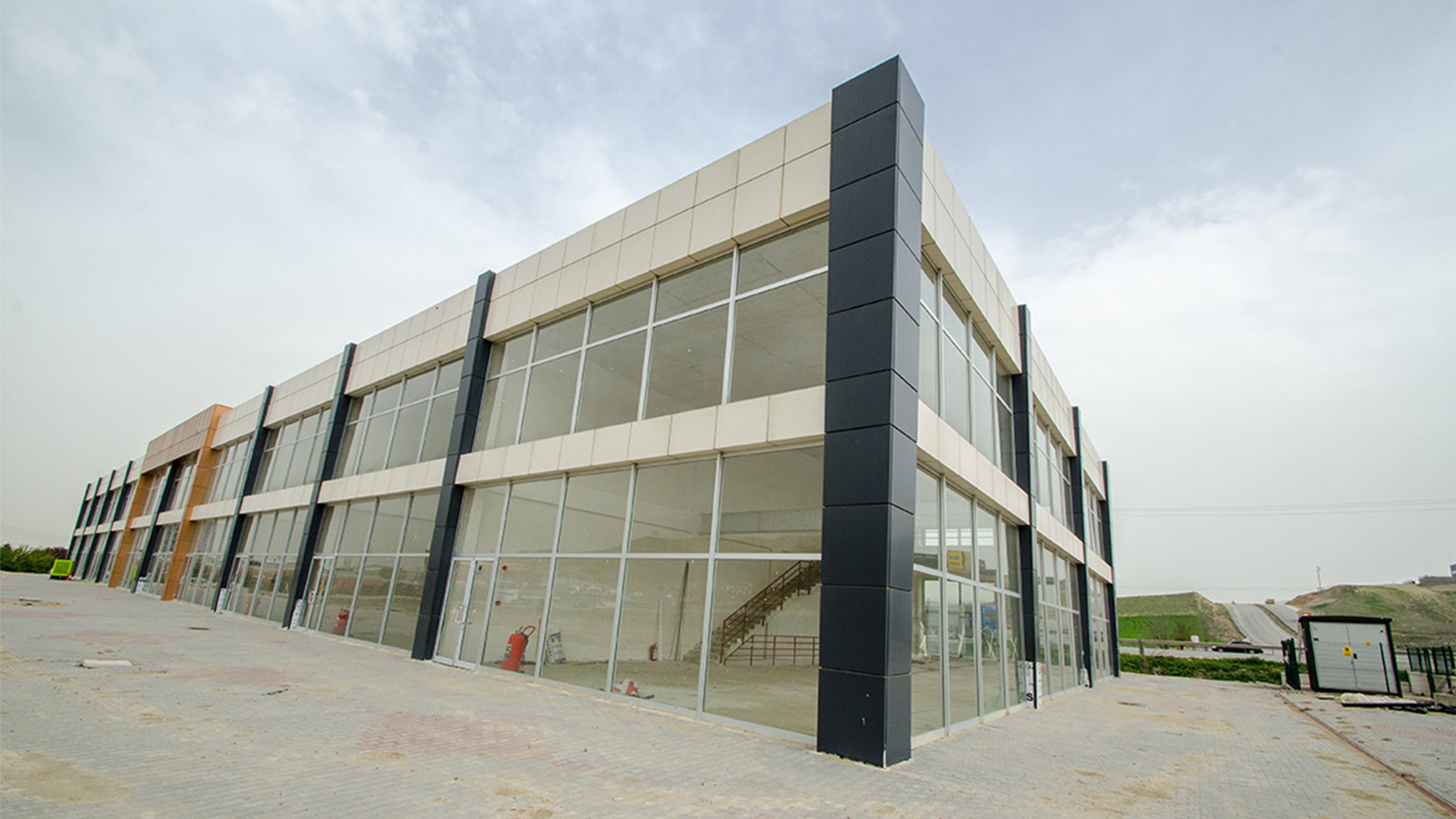 USLU İŞ MERKEZİ / ANKARA